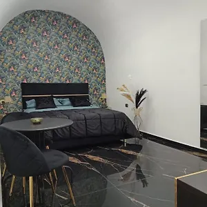 casa-suite-del-cardinale.hotels-amalfi.com/